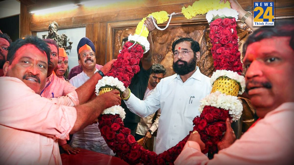 BMC Results Shinde’s Shiv Sena Moves Corporators to Hotel in Mumbai