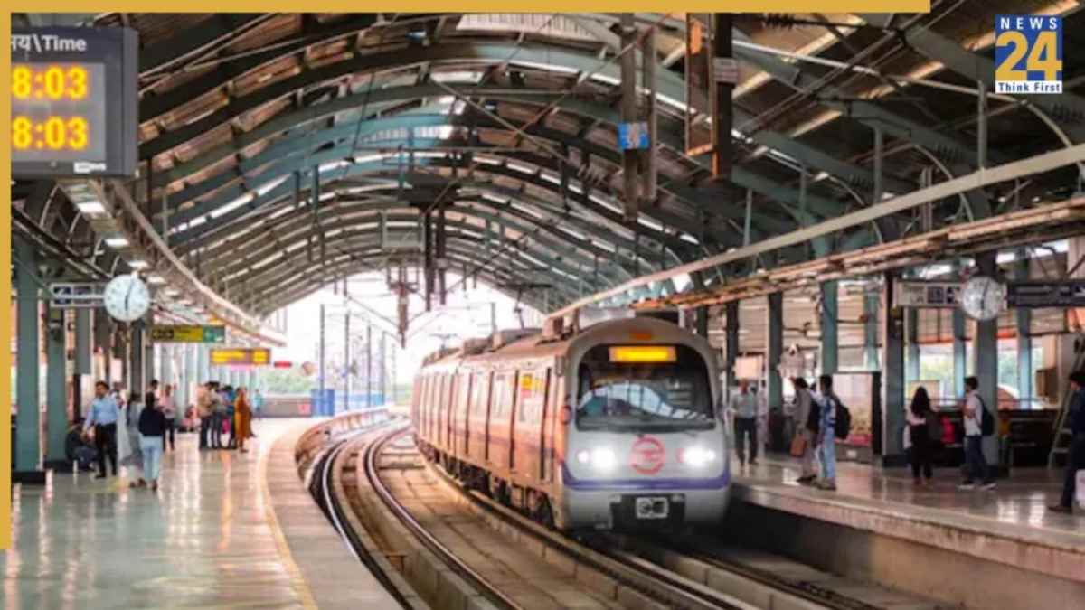 Delhi metro
